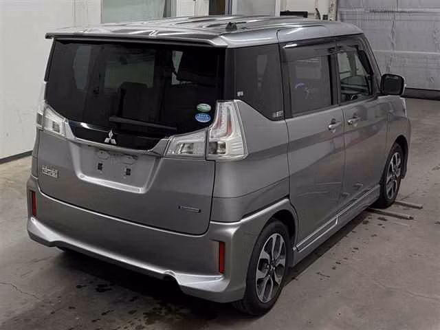 MITSUBISHI DELICA D:2