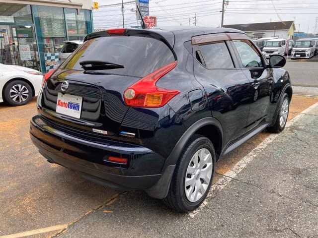 NISSAN JUKE