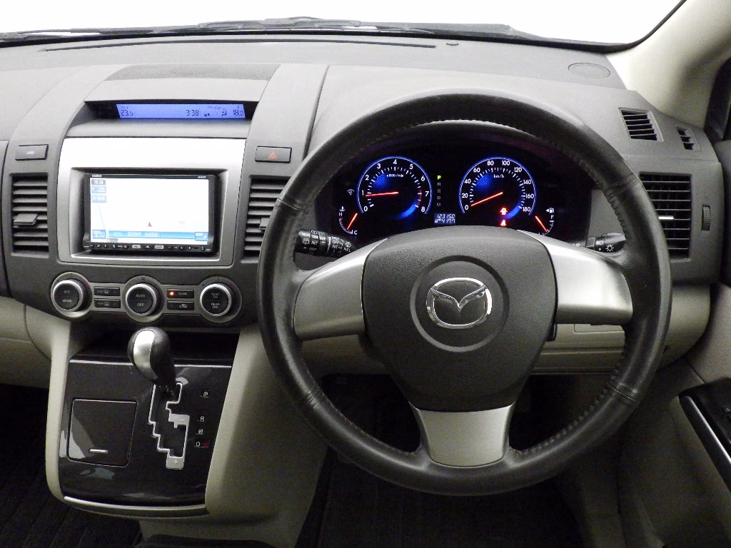 MAZDA MPV