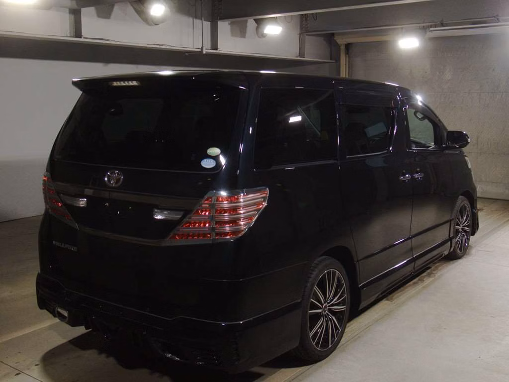 TOYOTA VELLFIRE