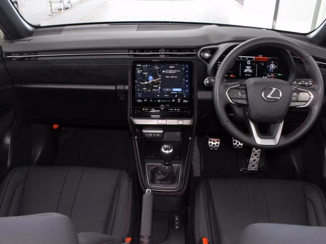 LEXUS LBX