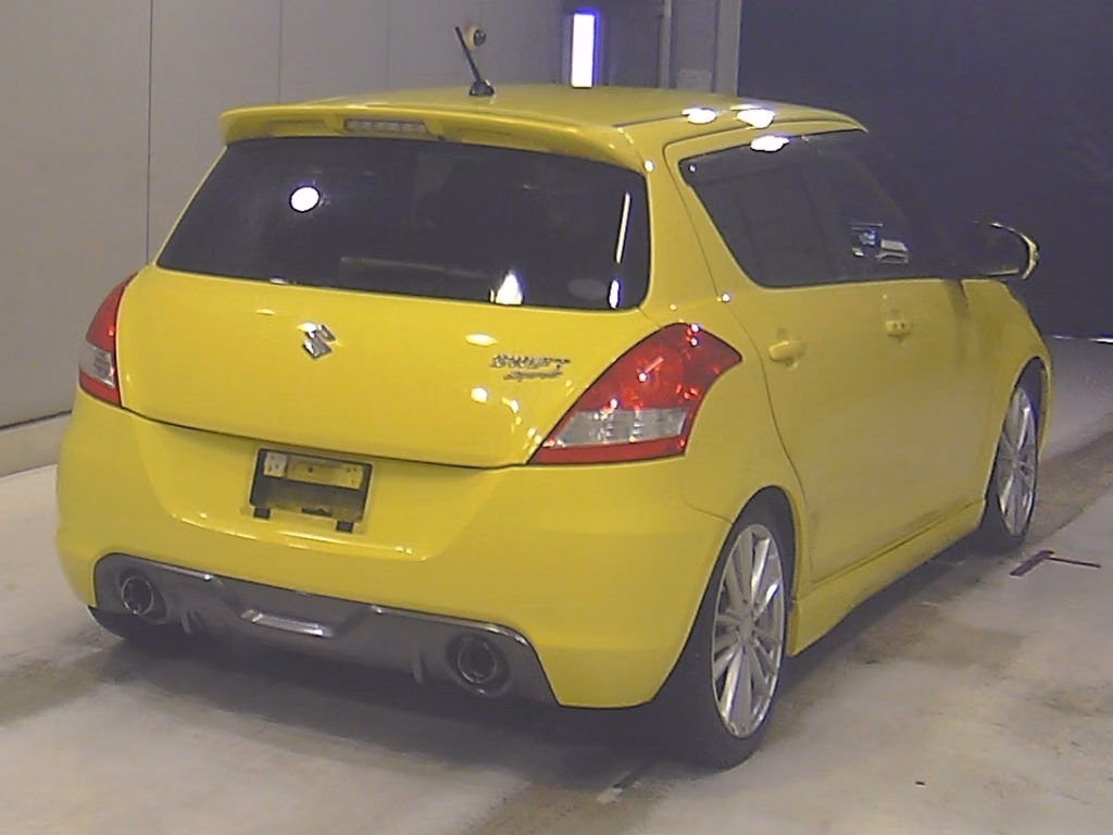 SUZUKI SWIFT