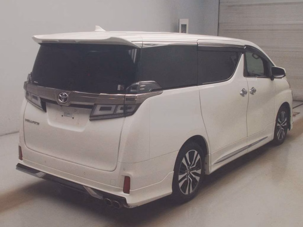 TOYOTA VELLFIRE