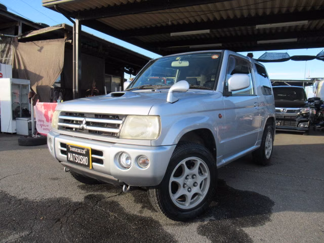 MITSUBISHI PAJERO MINI