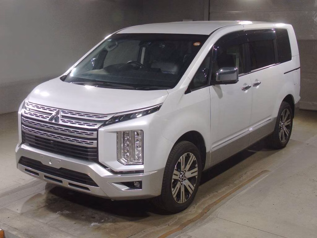 MITSUBISHI DELICA D:5