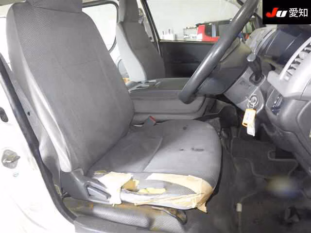 TOYOTA REGIUS ACE