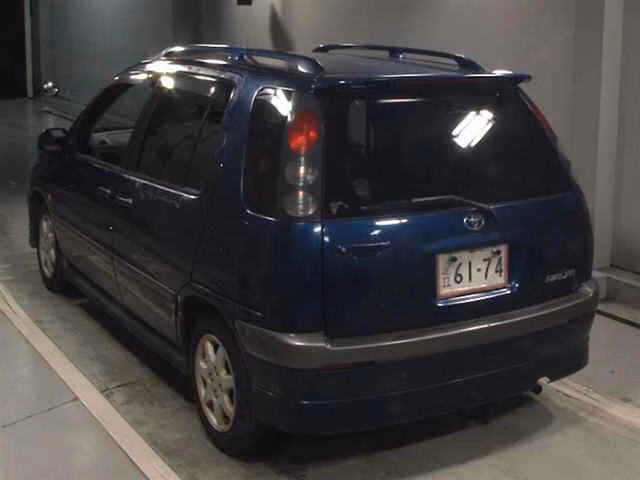 TOYOTA RAUM