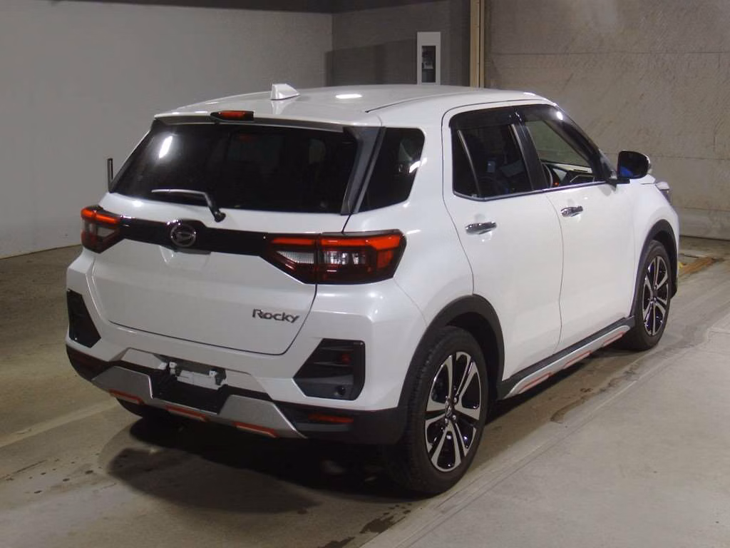 DAIHATSU ROCKY