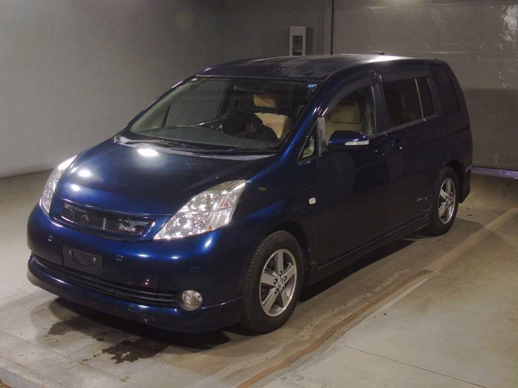 TOYOTA ISIS