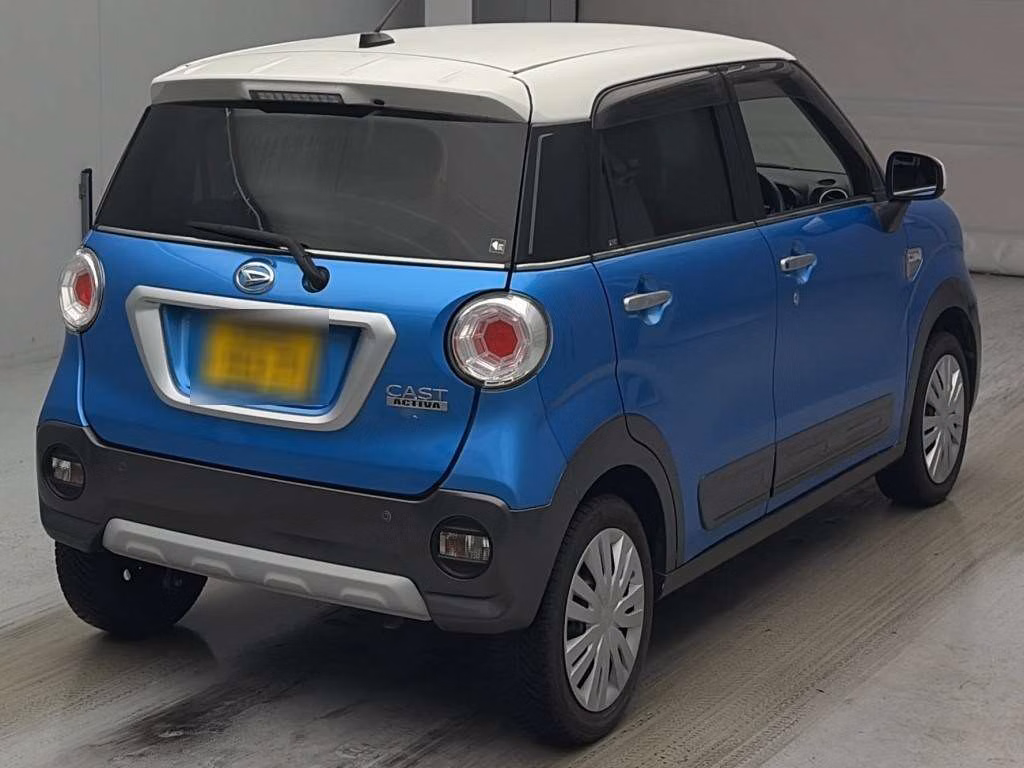 DAIHATSU CAST