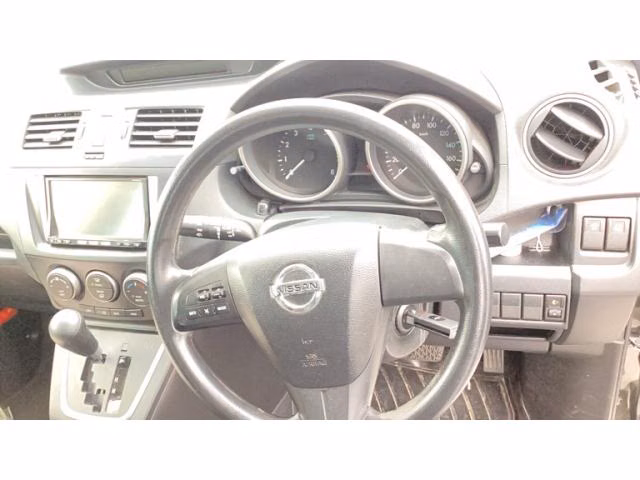 NISSAN LAFESTA