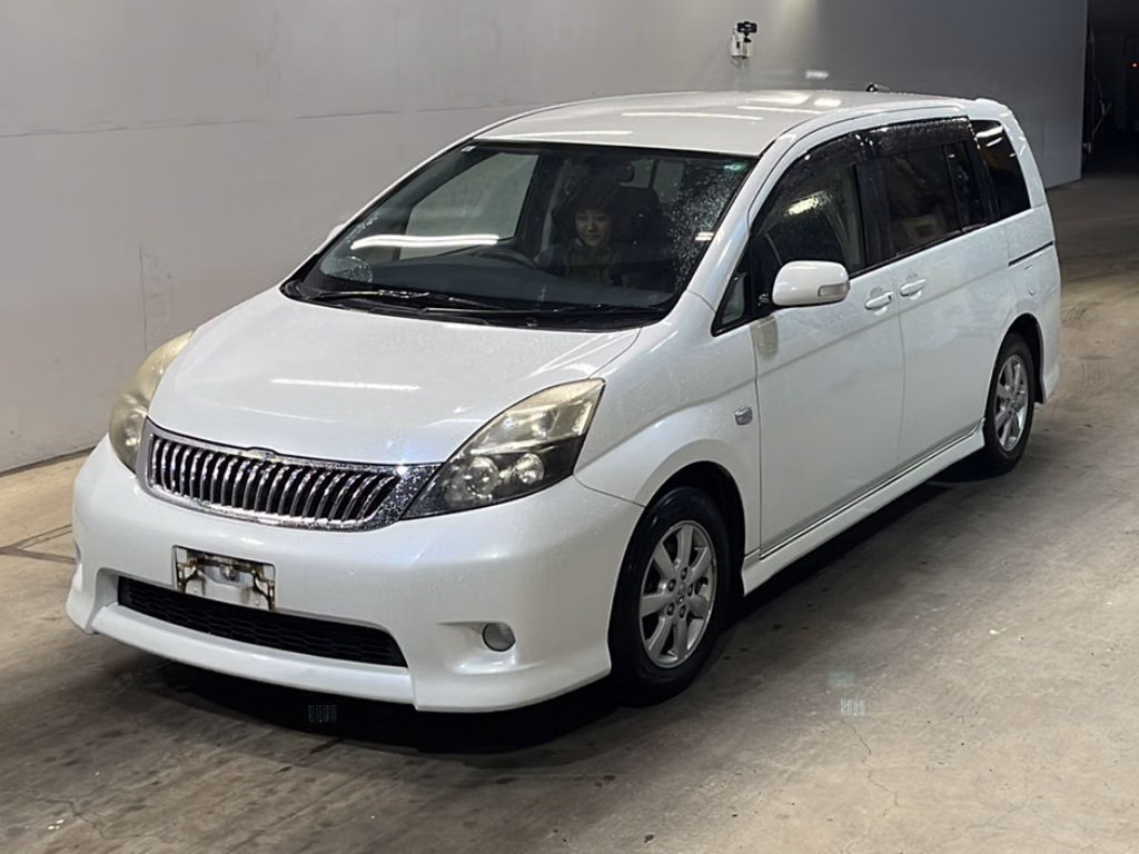 TOYOTA ISIS