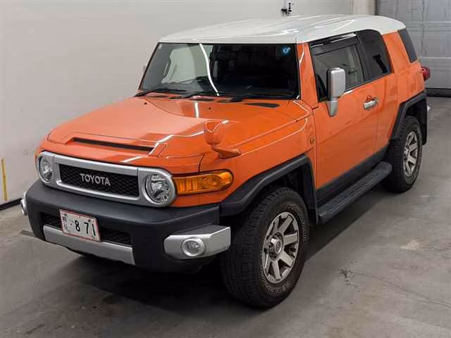 TOYOTA FJ CRUISER