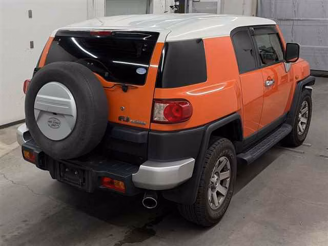 TOYOTA FJ CRUISER