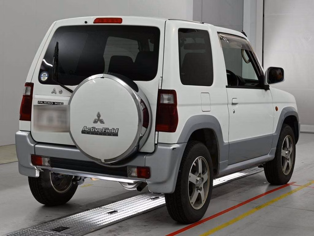 MITSUBISHI PAJERO MINI