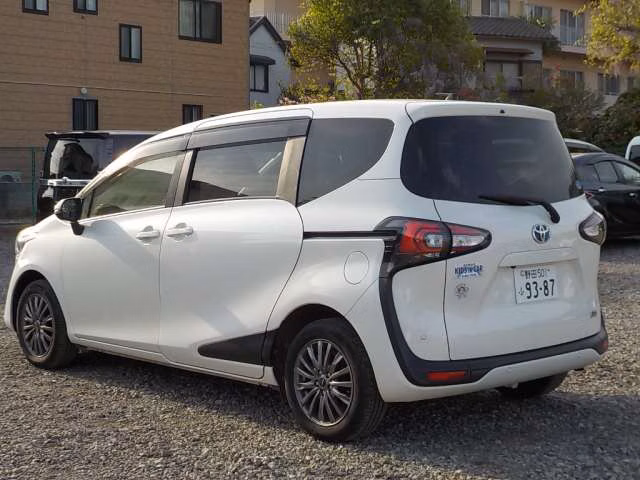 TOYOTA SIENTA