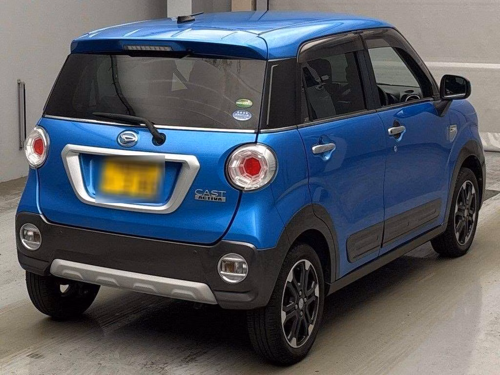 DAIHATSU CAST