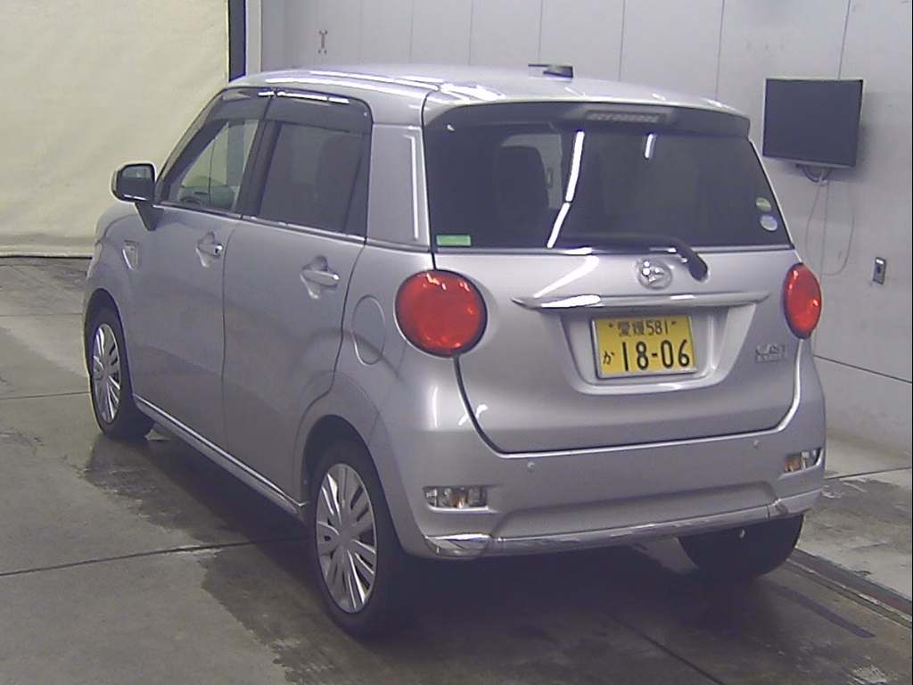 DAIHATSU CAST