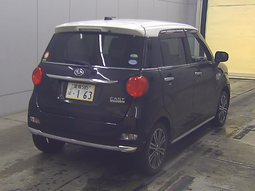 DAIHATSU CAST