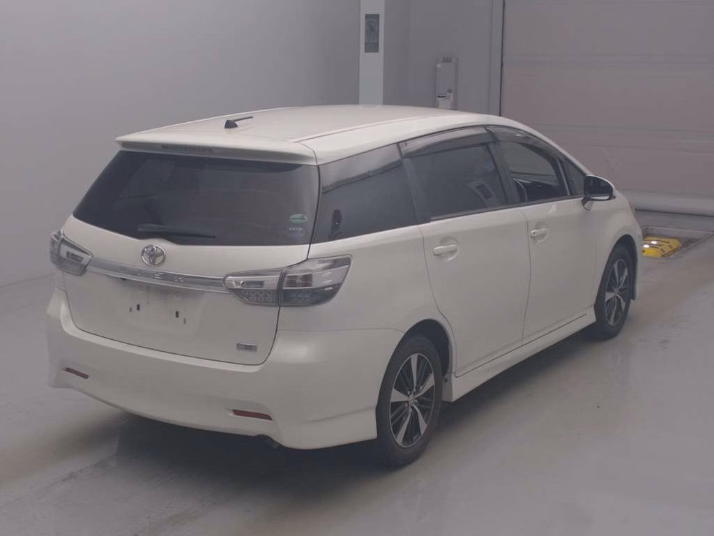 TOYOTA WISH