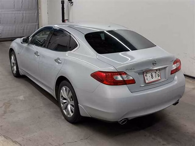NISSAN FUGA