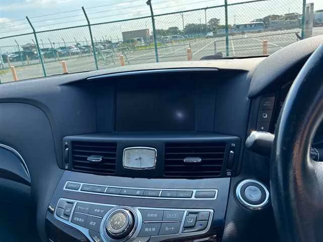 NISSAN FUGA