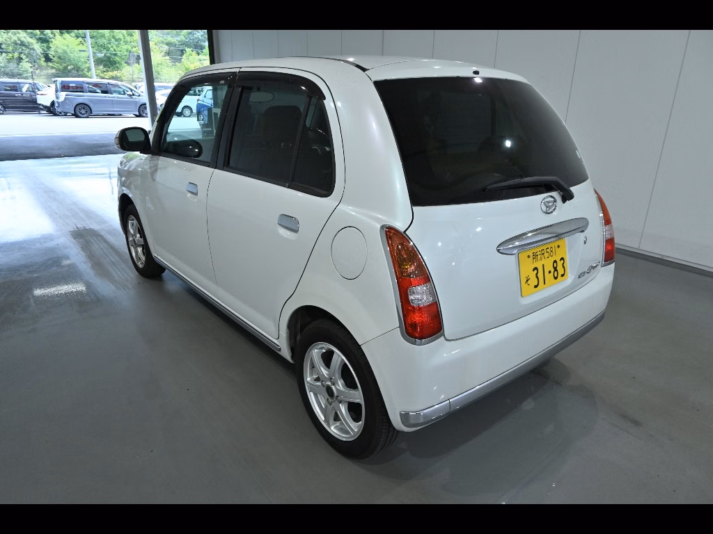 DAIHATSU MIRA GINO