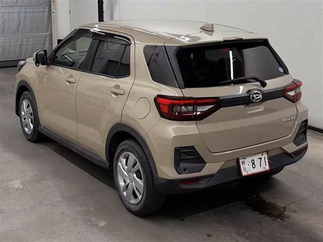 DAIHATSU ROCKY