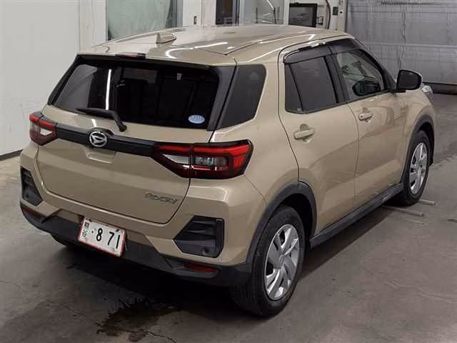 DAIHATSU ROCKY