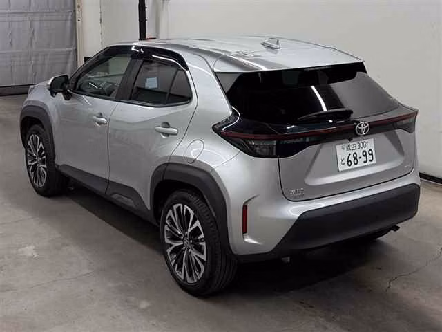TOYOTA YARIS CROSS