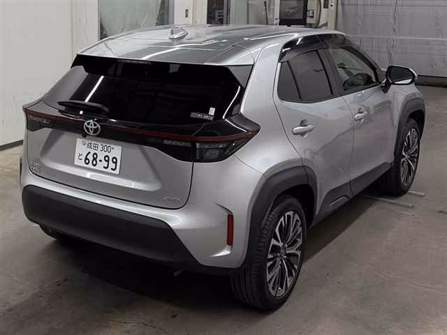 TOYOTA YARIS CROSS