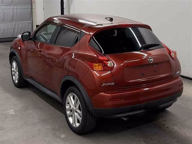 NISSAN JUKE