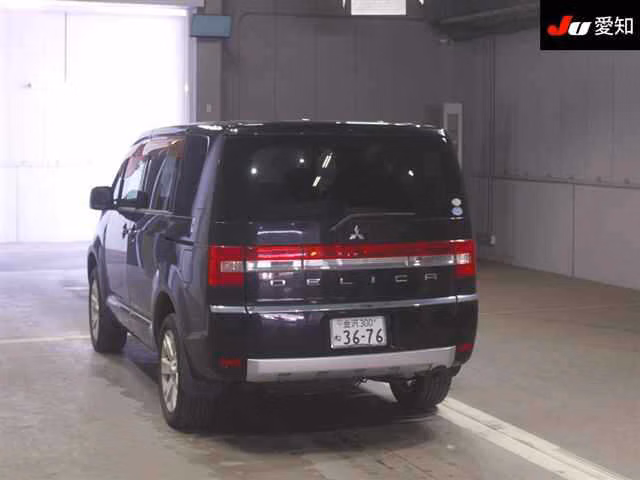 MITSUBISHI DELICA D:5