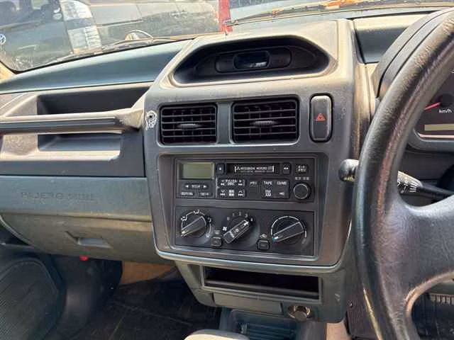 MITSUBISHI PAJERO MINI