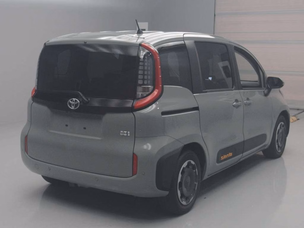 TOYOTA SIENTA