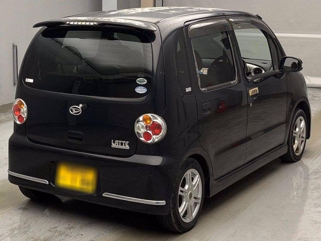 DAIHATSU MOVE LATTE