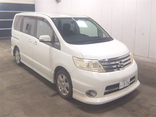 NISSAN SERENA