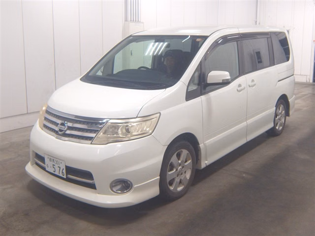 NISSAN SERENA