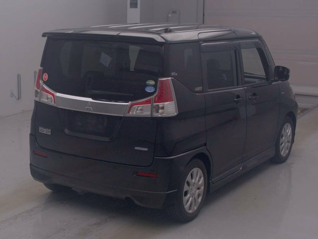 MITSUBISHI DELICA D:2