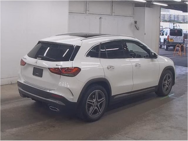MERCEDES-BENZ GLA-CLASS