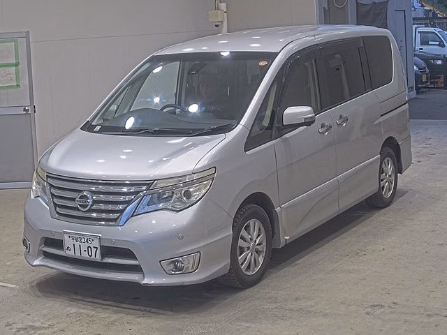 NISSAN SERENA
