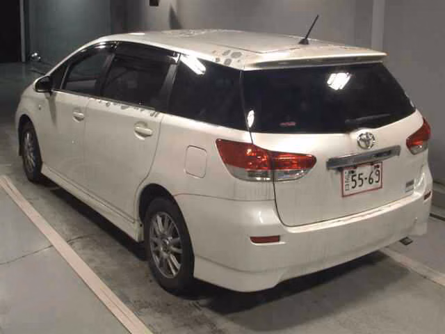 TOYOTA WISH