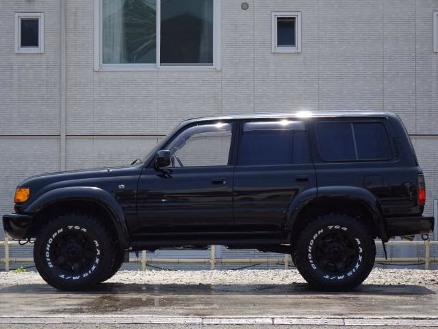 TOYOTA LAND CRUISER