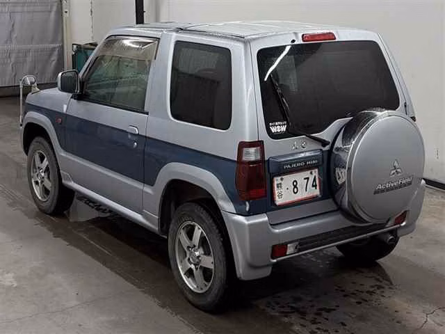 MITSUBISHI PAJERO MINI