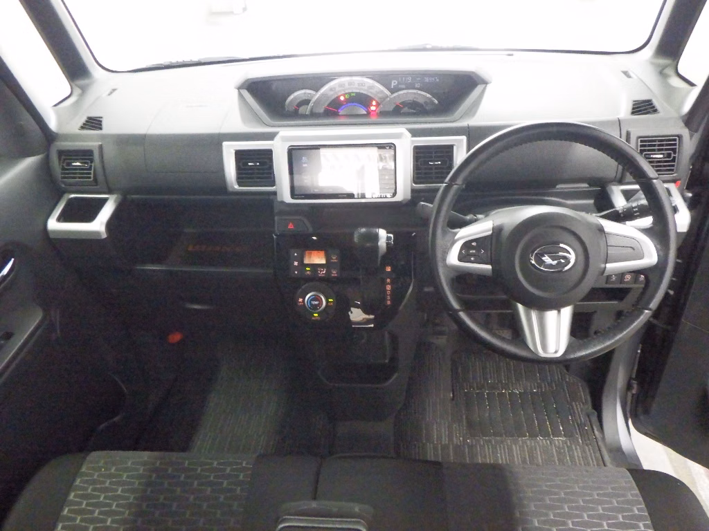 DAIHATSU WAKE