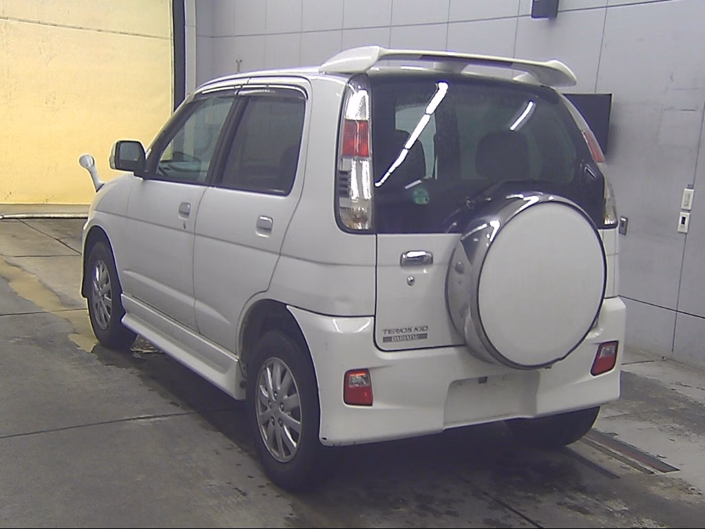 DAIHATSU TERIOS KID