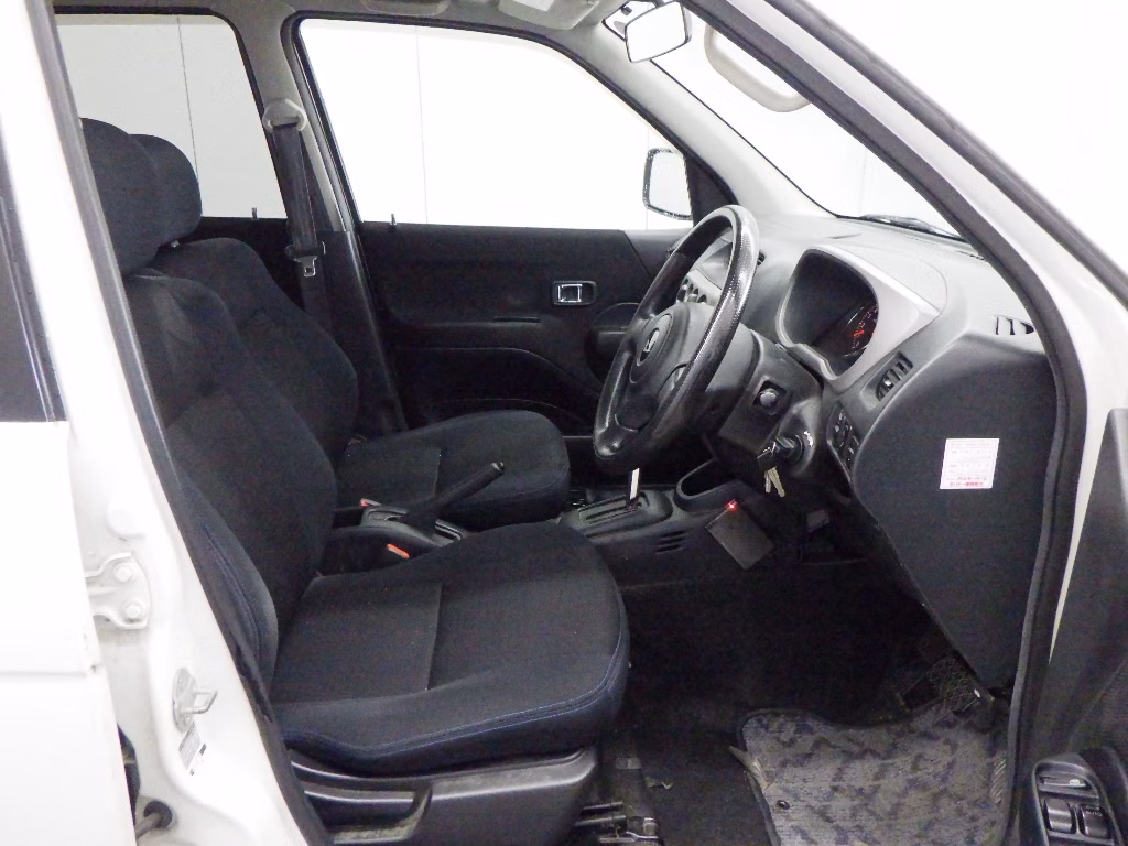 DAIHATSU TERIOS KID