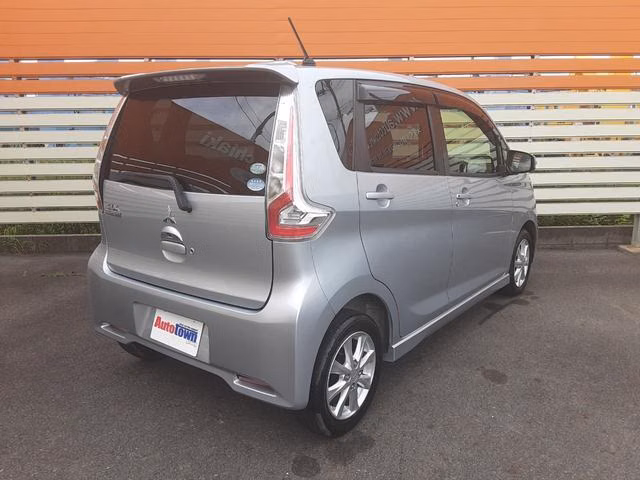 MITSUBISHI EK CUSTOM