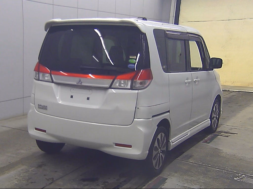 MITSUBISHI DELICA D:2