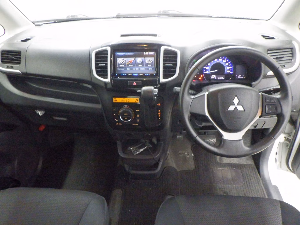 MITSUBISHI DELICA D:2